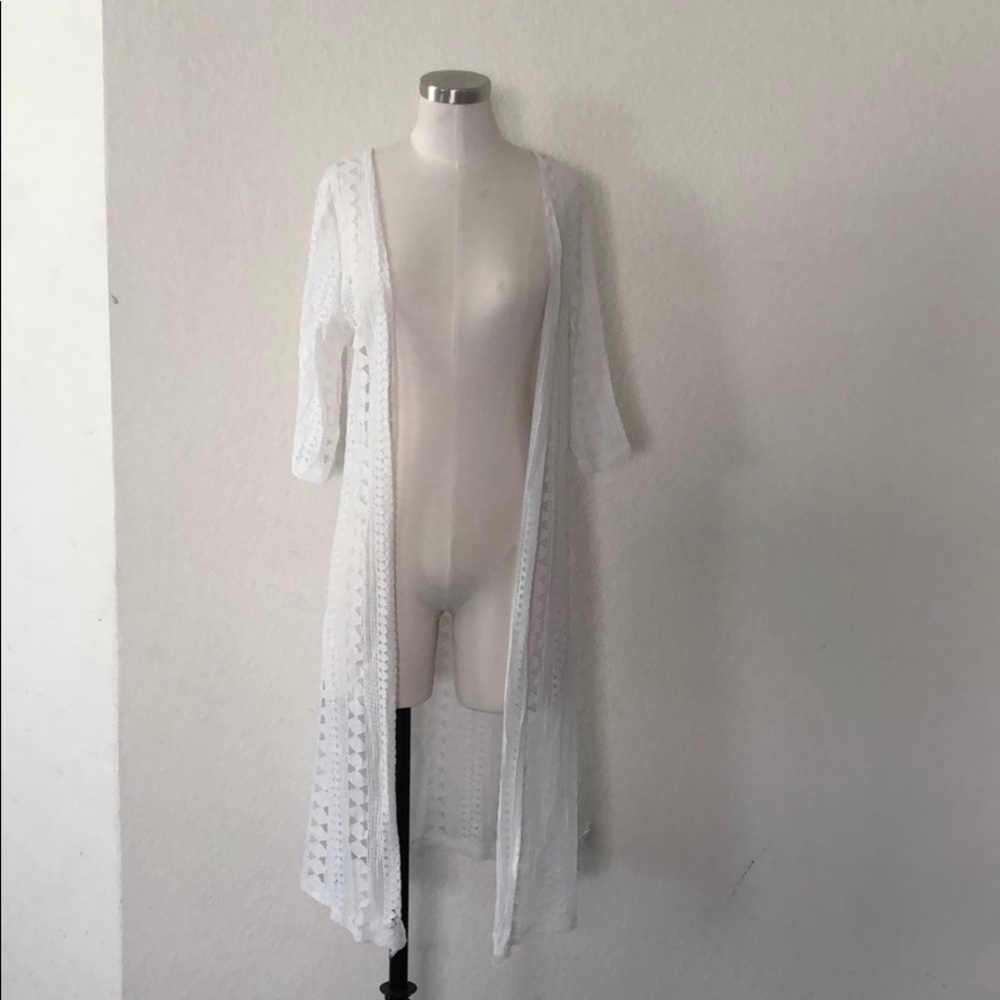 White lace kimono